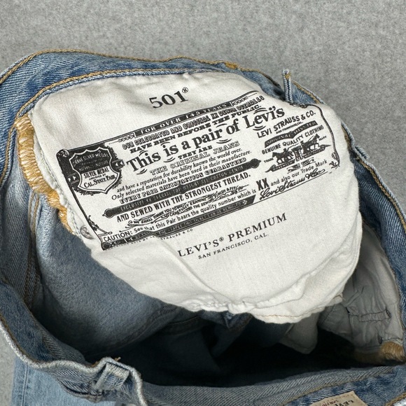 Levi's Light Blue Distressed Women's Jeans - Picture 10 of 14